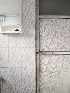 Snapshot of surabhi09 chatting on October 2025 03:06:02 AM surabhi09 online show from October 2025 03:06:02 AM