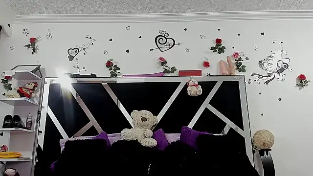 abby eemily online show from October 2025 12:06:02 PM