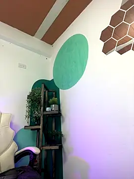 LollaByer online show from November 2025 09:03:01 PM