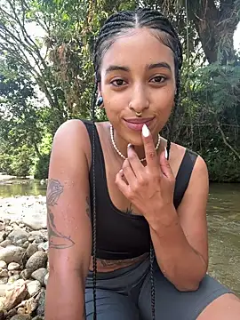 LollaByer online show from March 2026 06:02:02 PM