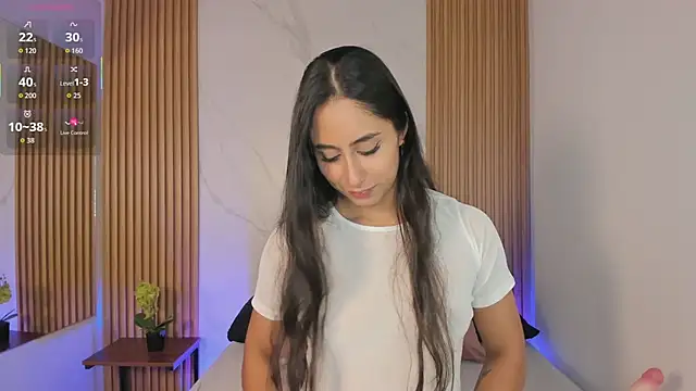 Julia Martinez  online show from April 2026 11:37:02 AM