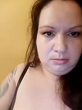 Snapshot of Szilvi93 chatting on April 2026 04:59:01 AM Szilvi93 online show from April 2026 04:59:01 AM