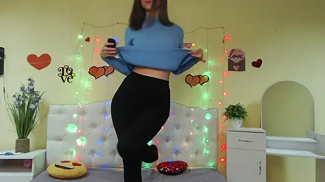 MichelLeee online show from February 2025 12:16:02 PM