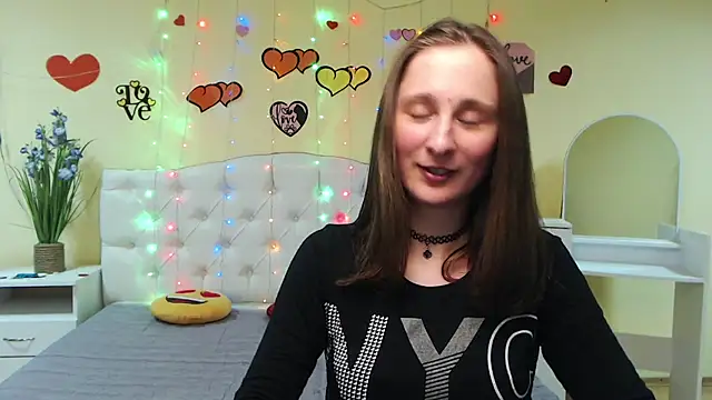 MichelLeee online show from March 2025 03:13:02 PM