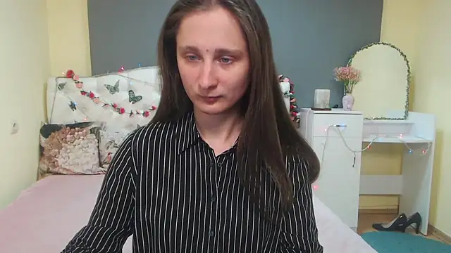 MichelLeee online show from April 2026 11:16:01 AM