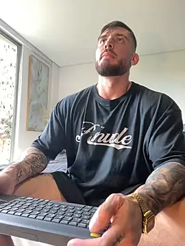 DimitriSullivan  online show from February 2026 03:43:02 PM