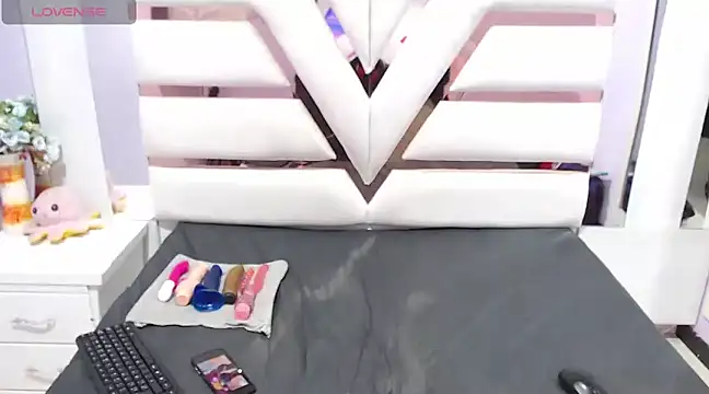 alaha evans online show from March 2025 03:42:01 AM