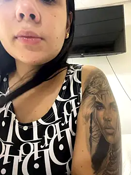 Leyna Kenet online show from November 2025 03:14:02 PM