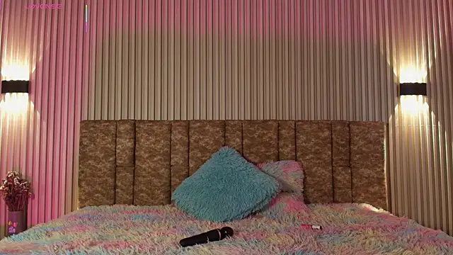 tiffany johnson11 online show from November 2025 07:23:02 PM