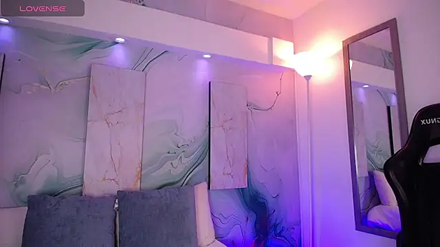 Aniie Doll online show from April 2026 08:37:01 PM