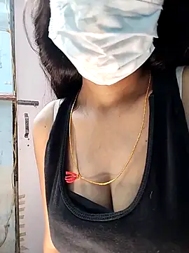 Snapshot of riyagupta5 chatting on October 2025 05:44:02 PM riyagupta5 online show from October 2025 05:44:02 PM