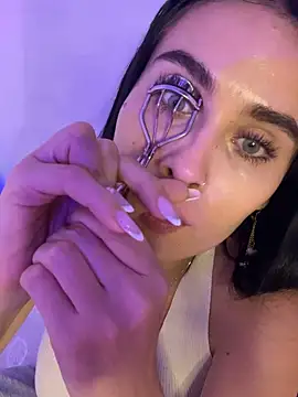 Aria uwu online show from October 2025 10:47:01 AM