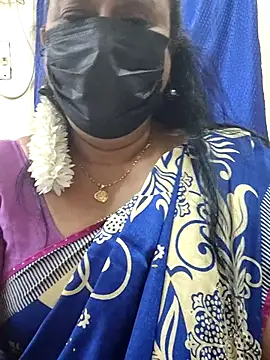 Snapshot of rekha_naier chatting on June 2026 05:50:02 PM rekha naier online show from June 2026 05:50:02 PM