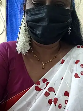 Snapshot of rekha_naier chatting on July 2026 07:33:01 AM rekha naier online show from July 2026 07:33:01 AM