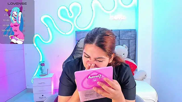 Snapshot of jisoo__ chatting on November 2025 01:00:02 PM jisoo online show from November 2025 01:00:02 PM