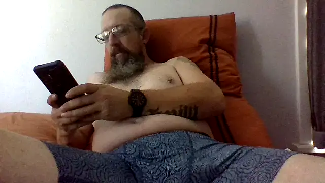 Snapshot of Huskers2020 chatting on February 2026 05:57:02 PM Huskers2020 online show from February 2026 05:57:02 PM