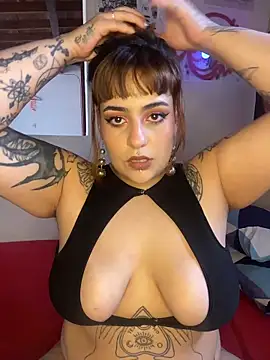 Snapshot of name_less_lulu chatting on February 2026 10:06:01 PM name less lulu online show from February 2026 10:06:01 PM