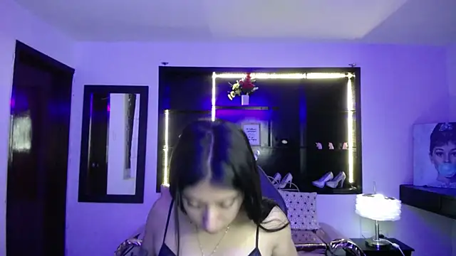 Angela Diaz  online show from January 2025 12:37:01 PM