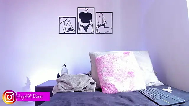 ellie mcdonald online show from December 2025 05:53:02 PM