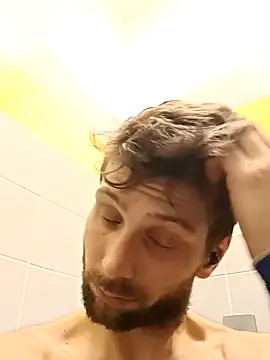 Snapshot of dariodario chatting on January 2025 07:03:01 PM dariodario online show from January 2025 07:03:01 PM