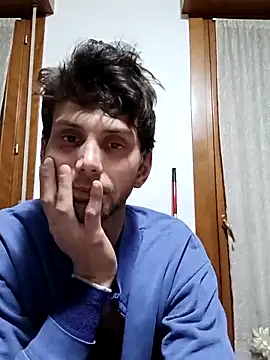 Snapshot of dariodario chatting on February 2025 09:42:01 PM dariodario online show from February 2025 09:42:01 PM