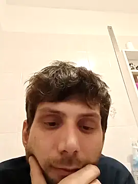 Snapshot of dariodario chatting on February 2025 08:11:02 PM dariodario online show from February 2025 08:11:02 PM