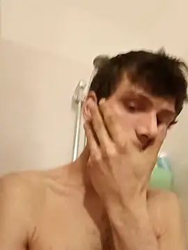 Snapshot of dariodario chatting on February 2025 09:33:02 PM dariodario online show from February 2025 09:33:02 PM