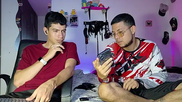 Nymphobuddies online show from March 2026 05:42:01 PM