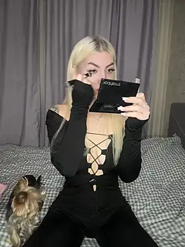 Cute Barbieee  online show from December 2024 05:33:01 PM