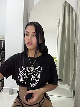  AmberSmithh online show from January 2025 02:57:01 AM