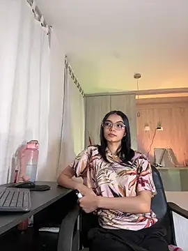 Snapshot of AnabelWolf chatting on December 2024 11:28:02 PM AnabelWolf online show from December 2024 11:28:02 PM
