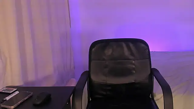 Snapshot of AnabelWolf chatting on March 2025 11:14:01 PM AnabelWolf online show from March 2025 11:14:01 PM