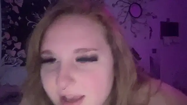 Snapshot of thickgingergoddess chatting on January 2025 02:03:02 PM thickgingergoddess online show from January 2025 02:03:02 PM