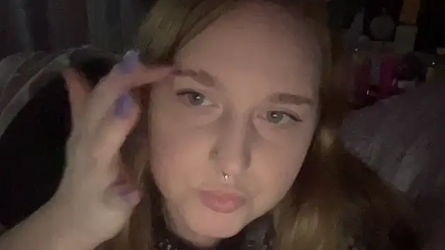 Snapshot of thickgingergoddess chatting on January 2025 11:00:01 PM thickgingergoddess online show from January 2025 11:00:01 PM