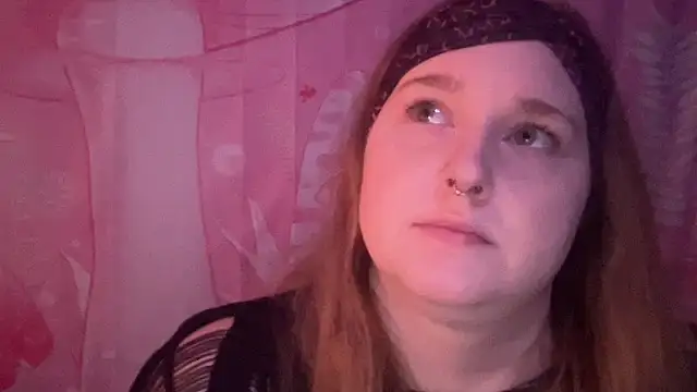 Snapshot of thickgingergoddess chatting on February 2025 11:23:02 PM thickgingergoddess online show from February 2025 11:23:02 PM