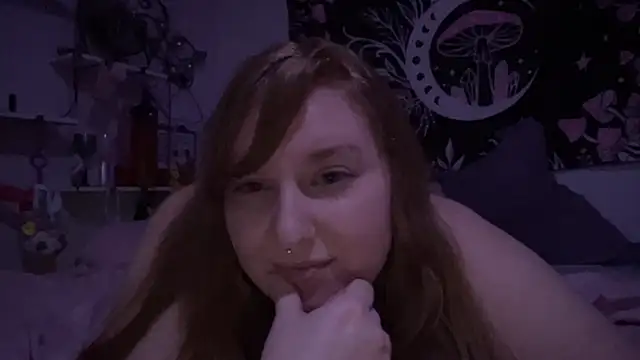 Snapshot of thickgingergoddess chatting on March 2025 04:30:02 AM thickgingergoddess online show from March 2025 04:30:02 AM