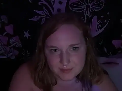 Snapshot of thickgingergoddess chatting on September 2025 05:01:02 AM thickgingergoddess online show from September 2025 05:01:02 AM