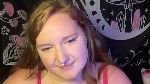 Snapshot of thickgingergoddess chatting on September 2025 02:49:01 AM thickgingergoddess online show from September 2025 02:49:01 AM
