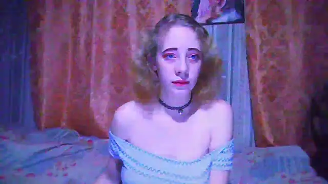 Snapshot of MelxMellie chatting on December 2024 03:42:02 PM MelxMellie online show from December 2024 03:42:02 PM