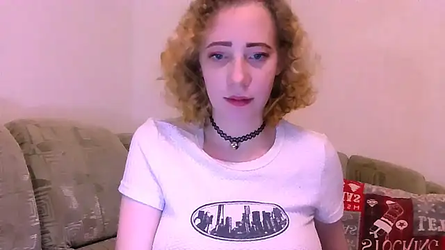 Snapshot of MelxMellie chatting on January 2025 09:40:01 PM MelxMellie online show from January 2025 09:40:01 PM