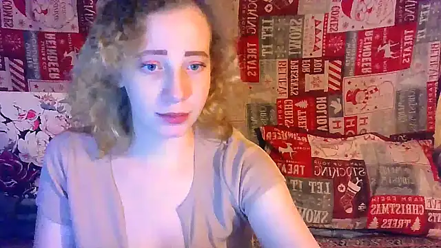 Snapshot of MelxMellie chatting on March 2025 06:22:02 PM MelxMellie online show from March 2025 06:22:02 PM