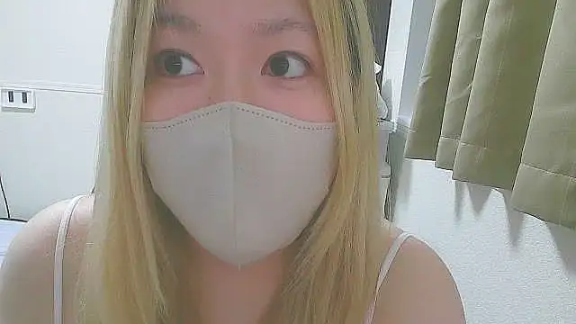 Snapshot of Remi_official chatting on November 2025 06:32:01 PM Remi official online show from November 2025 06:32:01 PM