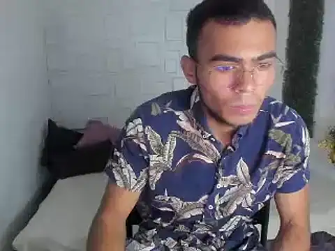 alessandro 2005 online show from December 2024 09:44:01 PM