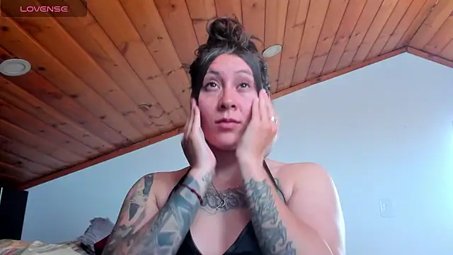 Snapshot of Darkness_jones_ chatting on February 2026 06:28:02 PM Darkness jones online show from February 2026 06:28:02 PM