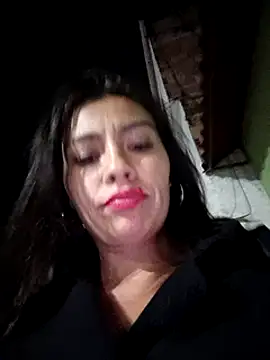 Snapshot of LIZ-06_ chatting on March 2025 02:07:02 AM LIZ-06 online show from March 2025 02:07:02 AM