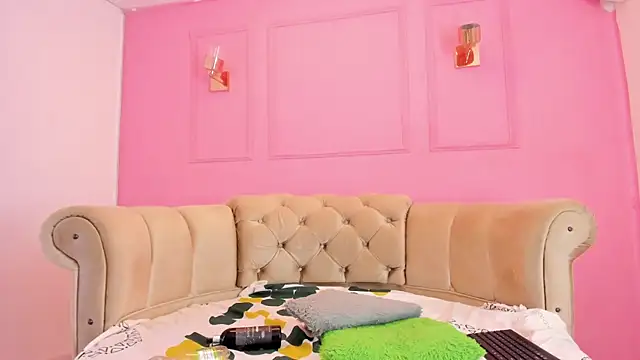 Snapshot of briannaduque chatting on January 2025 03:42:01 PM briannaduque online show from January 2025 03:42:01 PM