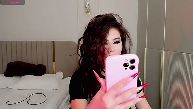 may mia online show from February 2026 02:21:02 AM