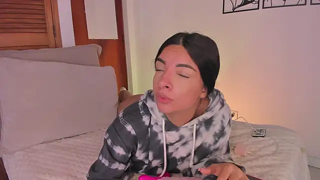 777AylinZ online show from October 2025 11:53:02 AM