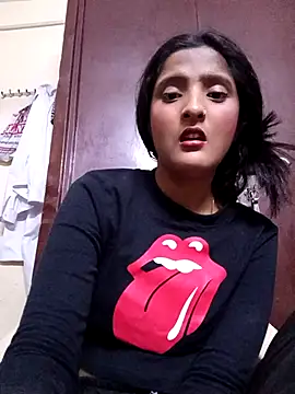 BabySlimmy10 online show from March 2026 06:43:01 PM