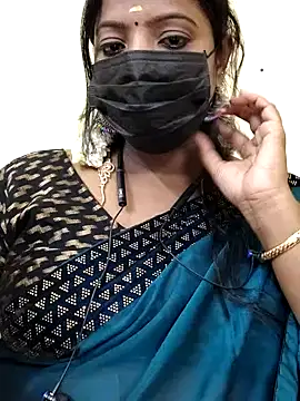 Snapshot of sheela28 chatting on December 2024 05:00:01 PM sheela28 online show from December 2024 05:00:01 PM